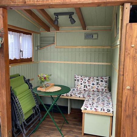 Kiwi Ferienwohnung Bludenz Exteriör bild