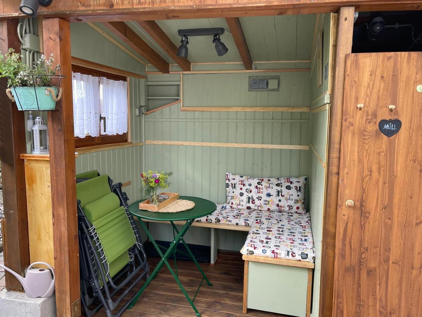 Kiwi Ferienwohnung Bludenz Exteriör bild